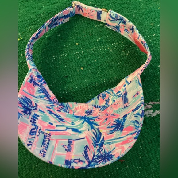 Lilly Pulitzer Blue Perfect Match IT'S A MATCH VISOR Tennis Golf Adjustable - Picture 2 of 3